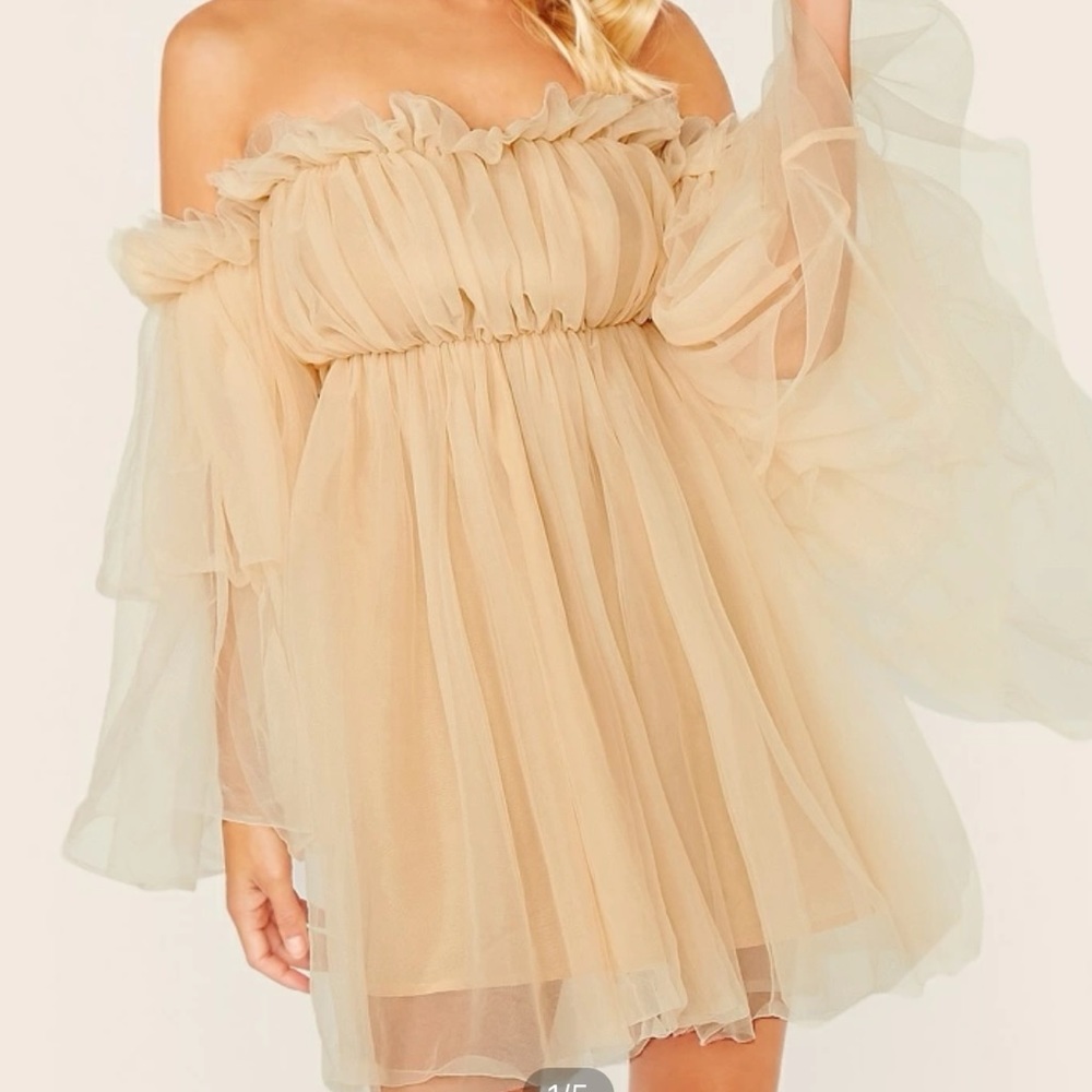 Trendy fluffy beige/peach dress